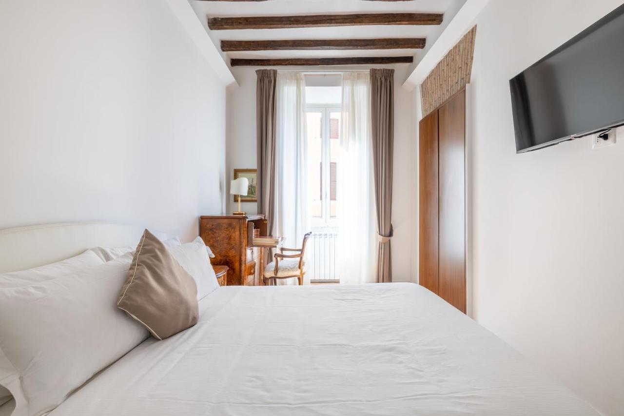 Apartment Pantheon House By Varental
