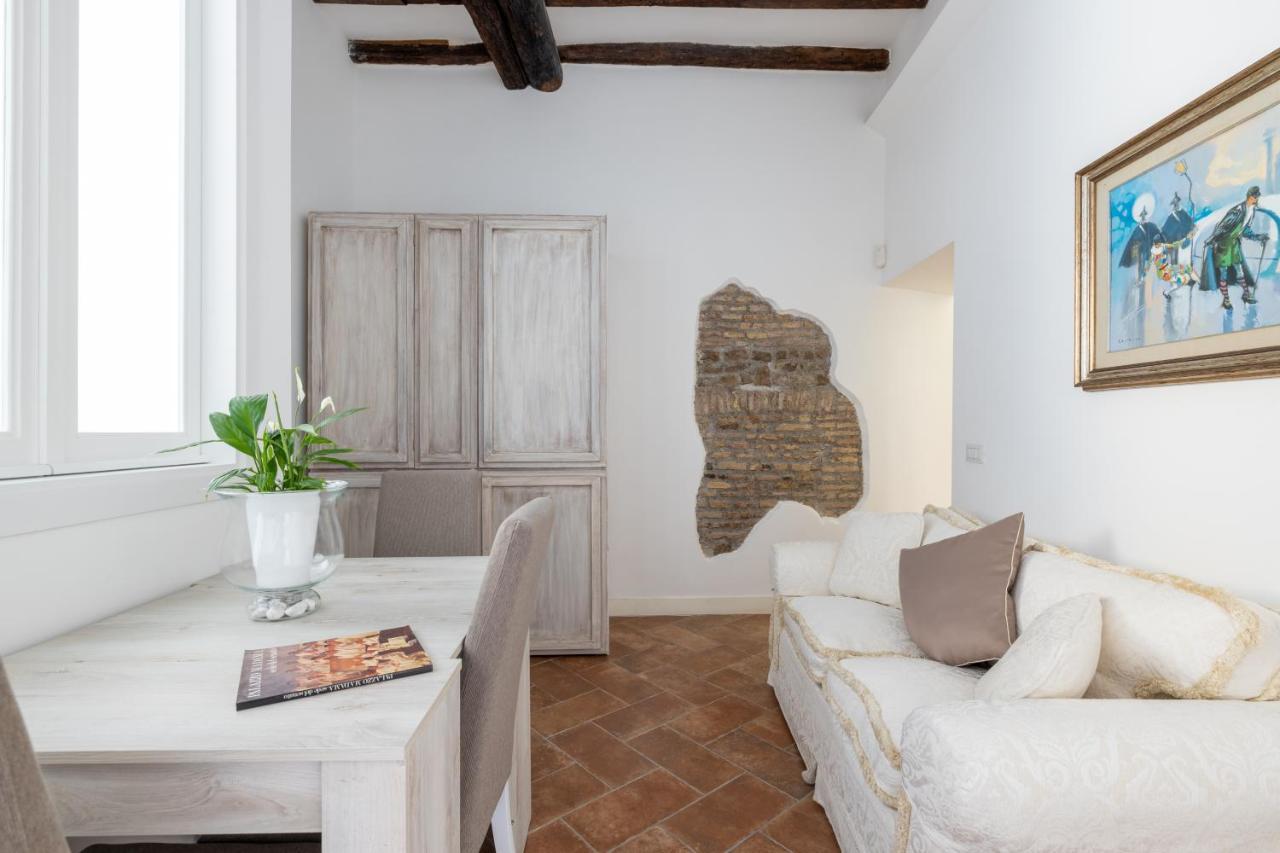 Apartment Pantheon House By Varental Rome