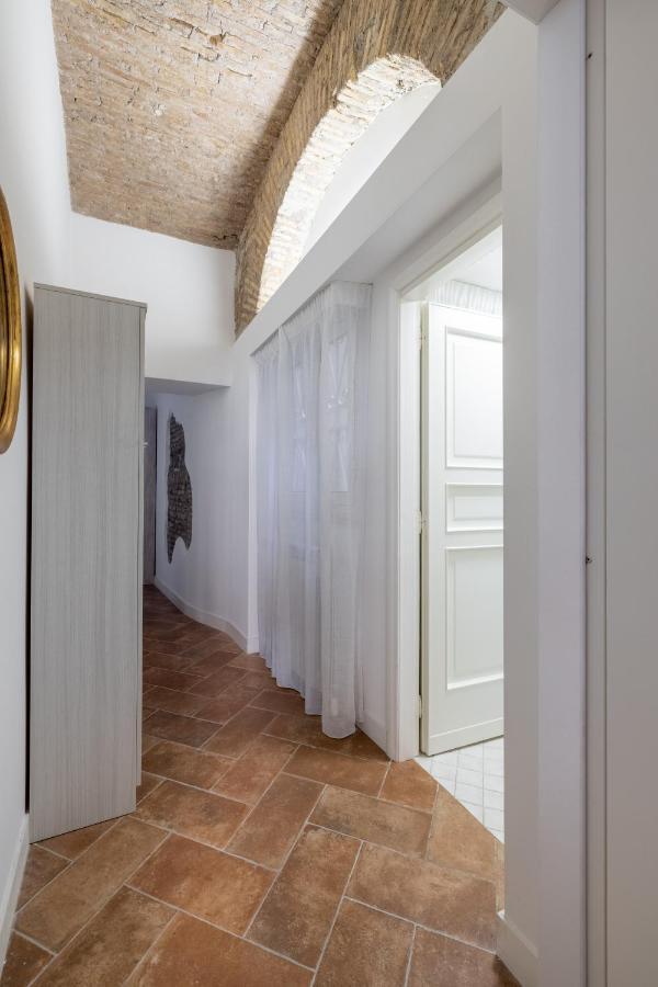 Apartment Pantheon House By Varental